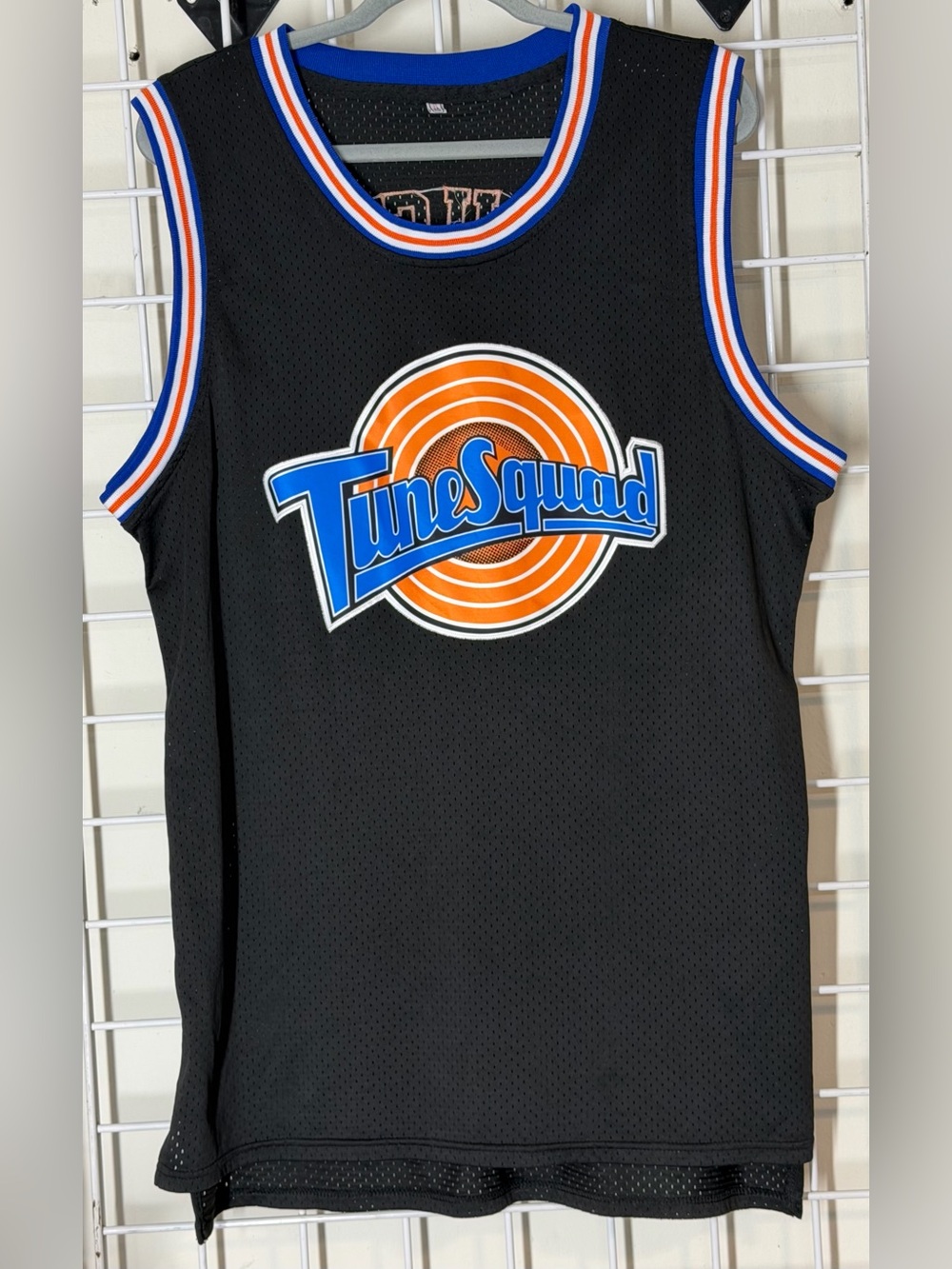 Looney Tunes Space Jam - Tune Squad BUGS 1 Bunny Basketball Black Jersey XL